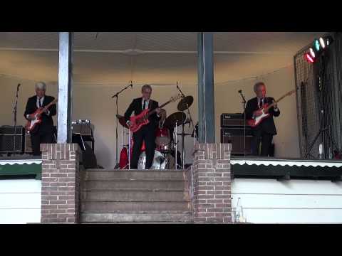 The Red Strats - Medley