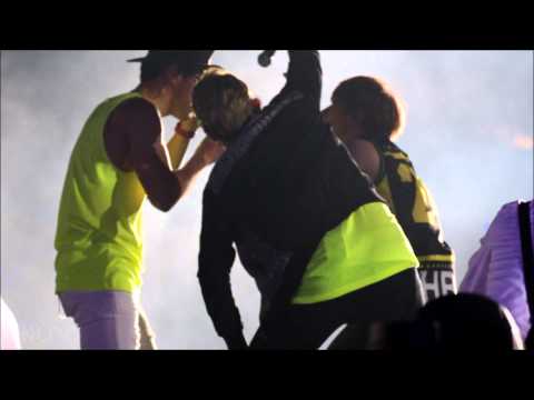 141108 SS6 IN HK Shirts+Rockstar+Let's Dance Eunhyuk focus