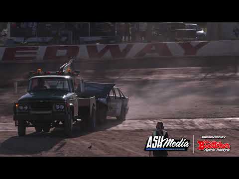 Heat Race of the Night | Modified Sedans: Stampede - Heat 2 - Carina Speedway - 26.12.2020