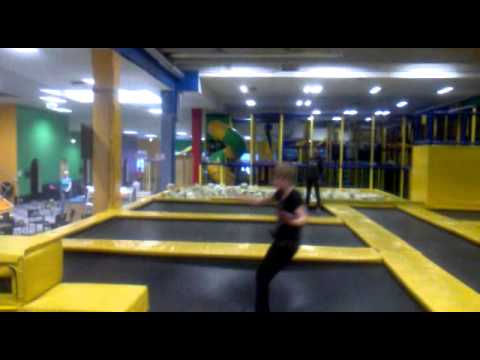 Henri naljakas Backflip:D:D