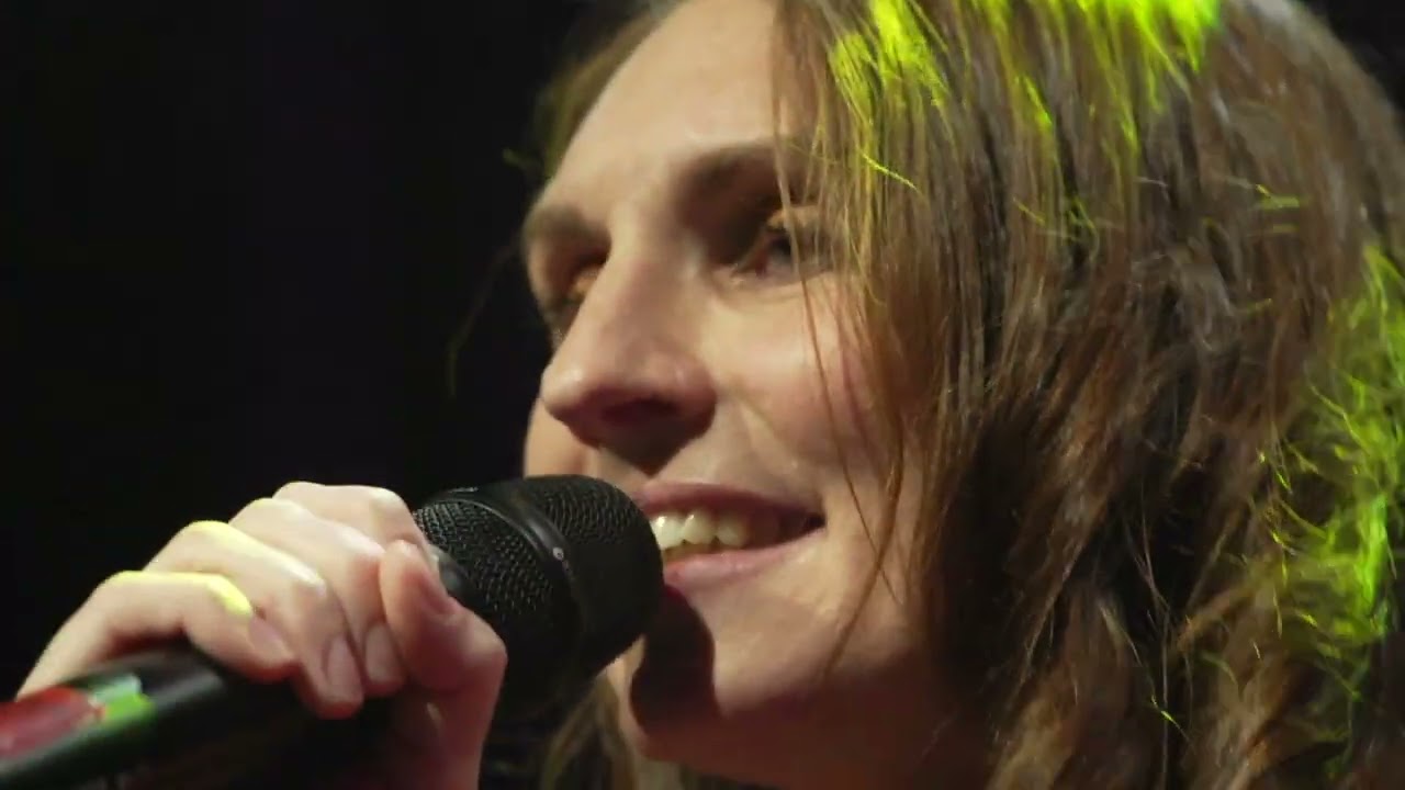 BabsGinger - Standing river