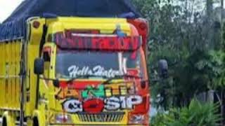 Download lagu Terbaruuuuuuu! Story whatapp kapten aku pengen oleng versi truk mp3