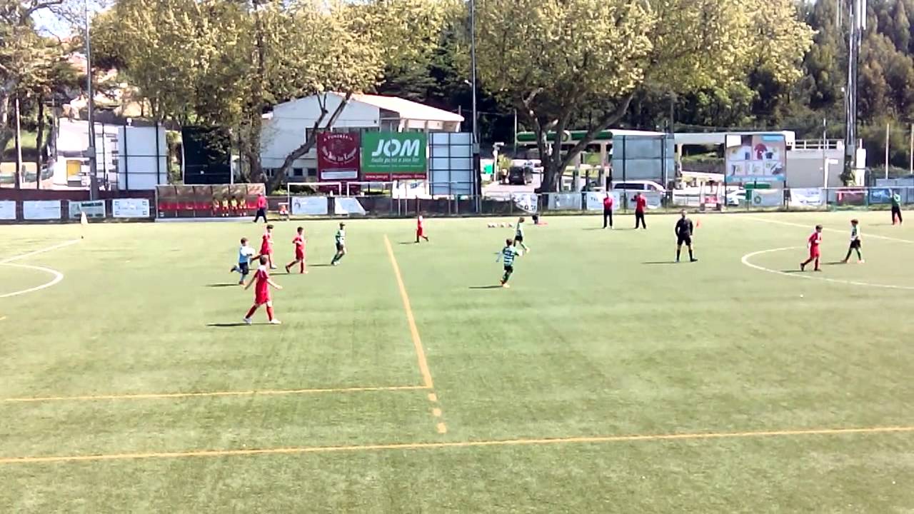 Benjamins B 1ºDezembro 1-4 Sporting de Lourel