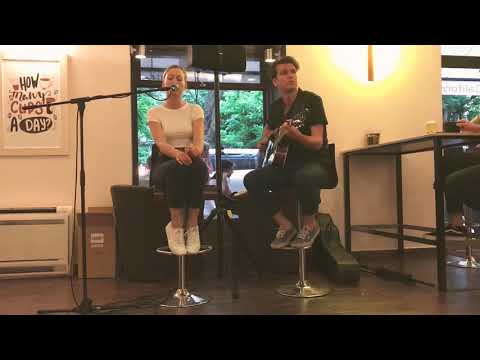 California Coffee Company - Acoustic Live: Barbi és Jancsó (Blahalousiana duo)