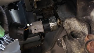 Honda CRV 2.4L Oil Pressure Switch Replacement Change  and Location  2012 and others Similar