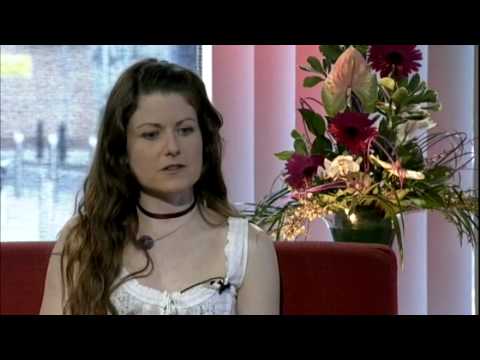 Catrin O'Neill - Wedi3 Interview and live performance