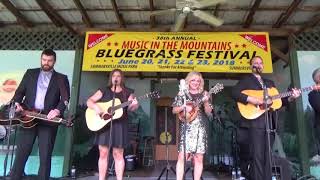 Rhonda Vincent &amp; the Rage, 2018 Bluegrass Festival, Summersville, West Virginia