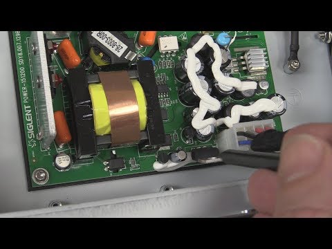 EEVblog #1042 - Siglent's $499 SDS1104X-E 4CH Oscilloscope Teardown