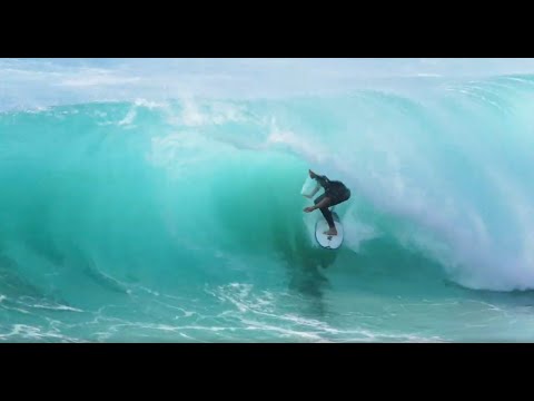 Ethan Ewing & Mick Fanning going wave for wave at D'Bah
