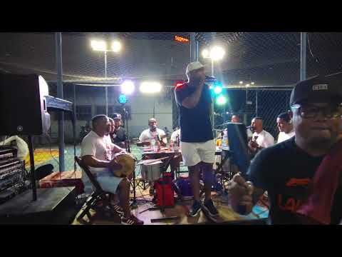 GRUPO RESENHA DO LARGO E SALADOR BAHIA. . Resenhadolargo Musicista/ban