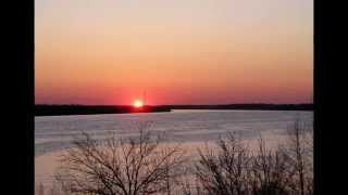 preview picture of video 'Tennessee River Sunrises in Paducah'