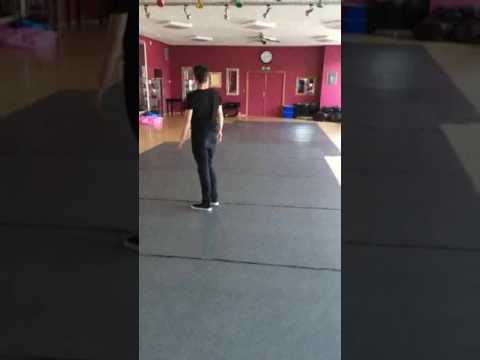 Loic Nottet ➡️ This talented boy who covered Chandelier