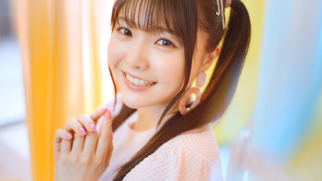 アイコラモモ 麻倉もも | ソニーミュージックオフィシャルサイト