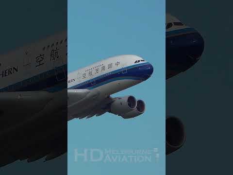 CLOSE UP China Southern Airlines Airbus A380 decolagem no aeroporto de Melbourne