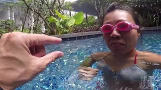 Learn to put your face underwater - Lesson with aqua phobia female