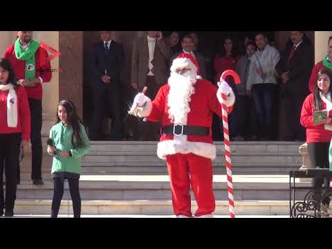 بابا نويل يحتفل بعيد الميلاد مع أطفال الكنيسة