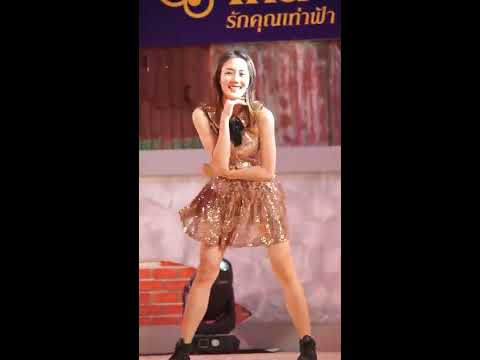 180512 Chloé cover Red Velvet (Ying as Joy) - Red Flavor @ Street World Thailand 2018