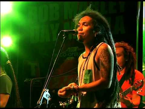 ENGKANTO - Tubig Alat (Bob Marley Day Manila 2014)