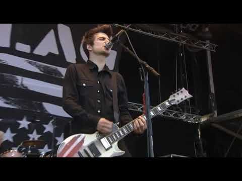 Anti-Flag - The Smartest Bomb (Live '09)