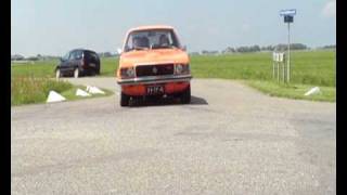 preview picture of video 'Elfstedentocht013 oude-autos013'