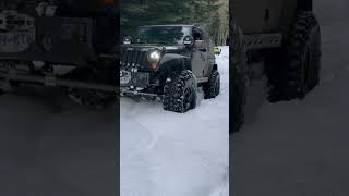 Jeep Wrangler traction on snow 😎