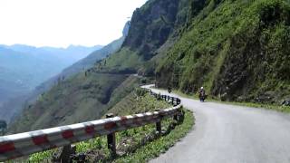 preview picture of video 'Day 5: Vietnam's most beautiful road.'