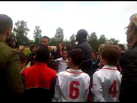 ZEEBURGIA E1 KAMPIOEN "WAAR IS HET FEESTJE? HIER IS HET FEESTJE!!!"