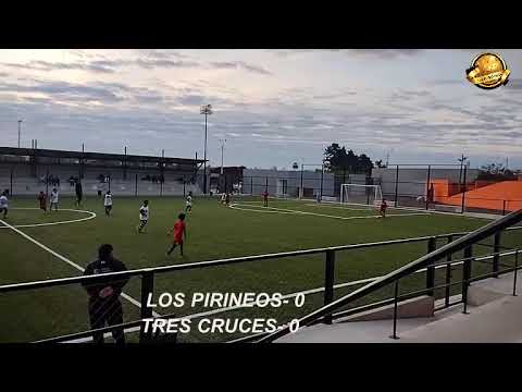 LOS PIRINEOS vs TRES CRUCES