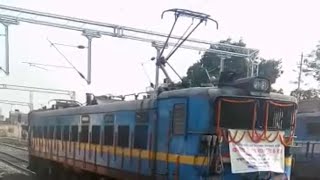 preview picture of video 'केंद्रीय कृषि मंत्री राधामोहन जी द्वारा आज मुजफ्फरपुर-मोतिहारी विद्युत रेलमार्ग का उद्घाटन किया गया।'