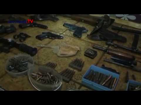 Waffenschieber in Russland [Video-Classic]