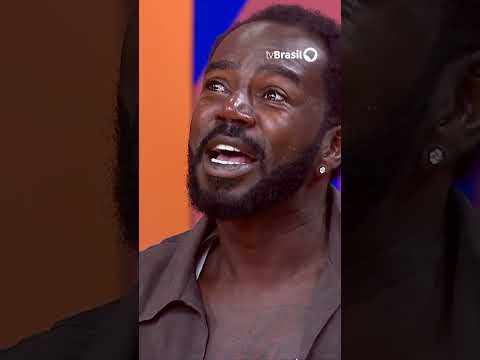 Jonathan Azevedo compartilha uma história emocionante de quando começou no teatro