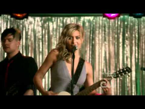 Hellcats - Rolling Stones - Let's Spend The Night Together - Season 1 - Episode 16