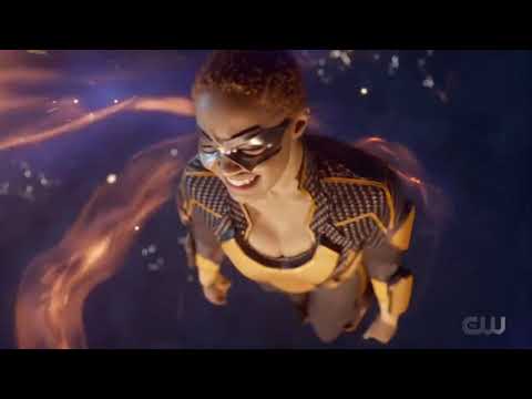 Black Lightning 4x02 Lightning healing herself