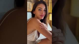 Download lagu Celinefarach mp3