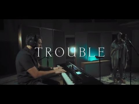 Hudson Road - Trouble (Live At The Noiz Faktory with Warm Audio WA251)
