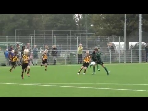 Voetbal: Koedijk E2 - Hollandia T E1 (10-10-2015)