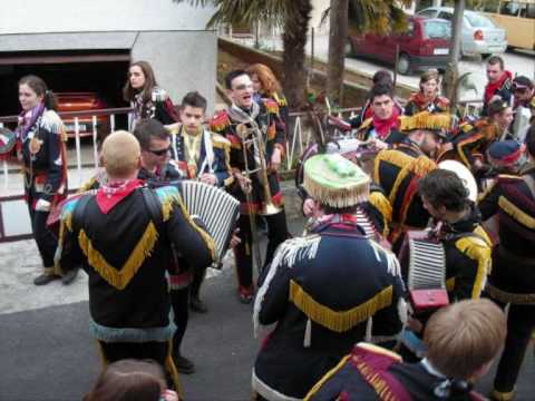 Pehinarski feštari - himna