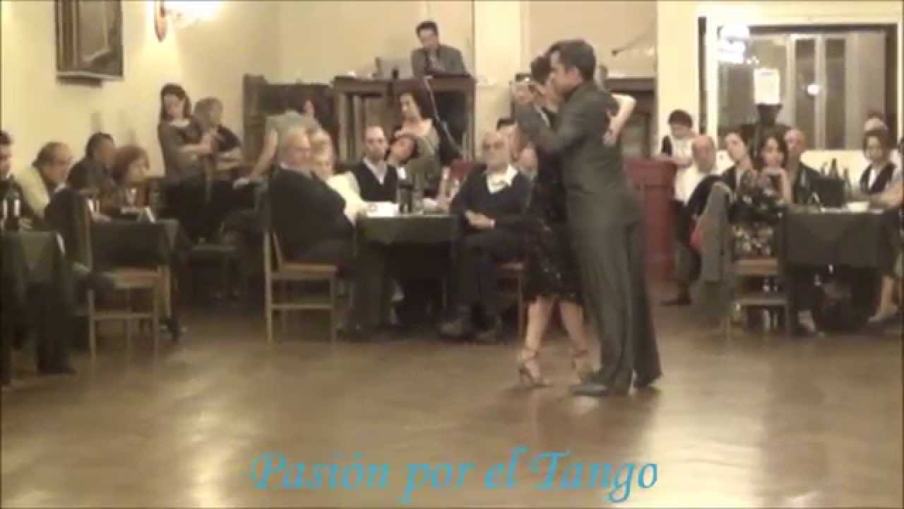 CAROLINA BONAVENTURA y MARTIN OJEDA Bailando El Tango PORTEÑO y BAILARÍN