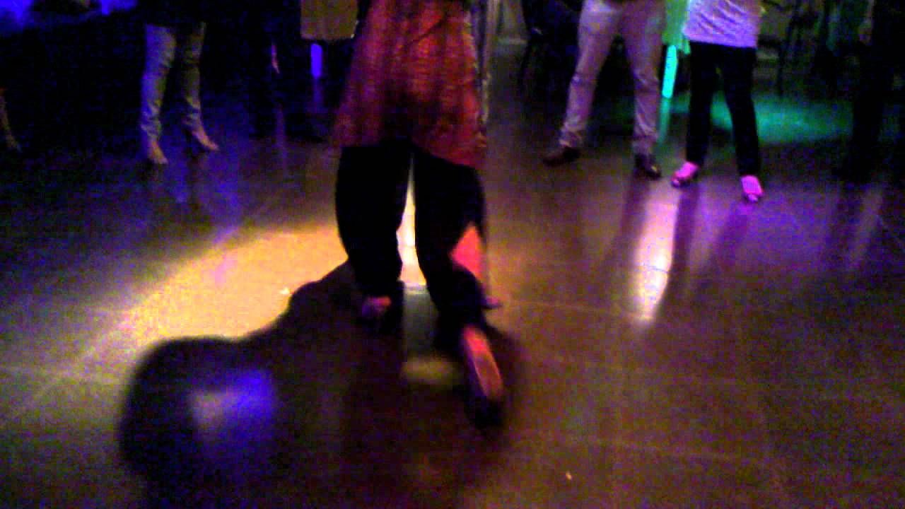 Daniela Roig y Hernán Prieto, clase de milonga en La Viruta (20-10-2011)