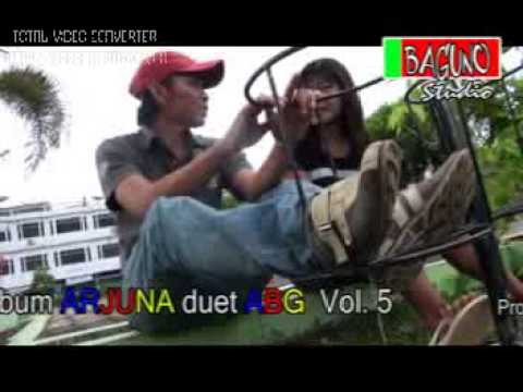 Lagu Dendang Kuansing (Bini 1000 -  Suwiar)