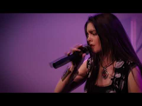 TM Groove & Maria Hojda - Little Party &AC DC THunderstruck   Cover