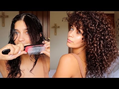 HOW TO DEFINE CURLS WITH THE DENMAN BRUSH | defined curly hair routine hack | Jayme Jo