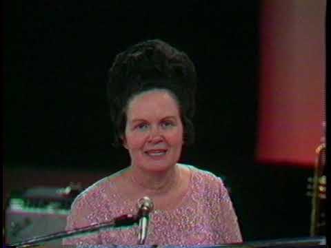 We'll Understand It Better By and By - Eva Mae LeFevre & The LeFevres - Southern Gospel
