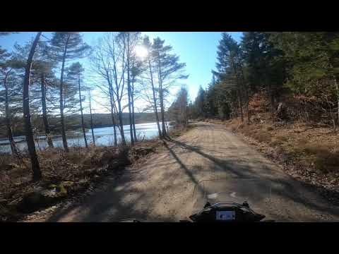 Mellan hjärtum och vassbo, ny skrapad väg men väldigt fina sjöar!