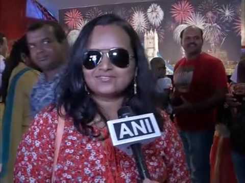 London Bridge, Chinese dragon replicas lure visitors to X'mas cake show in Bengaluru