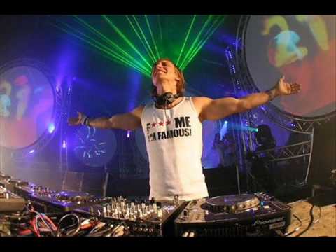 David Guetta vs. Steve Angello - Sexy Bitch (should listen)