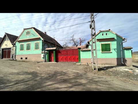 Casa la tara de vanzare in Brosteni la 55 km de Sibiu cu 2600 mp teren