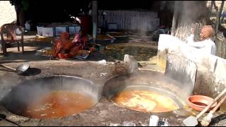 jaggery factory (guud) Mohad, Narsinghpur, Madhya pradesh India Year2014 #askdushyant