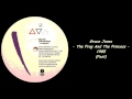 Grace Jones - The Frog And The Princess - 1985 (Fast)