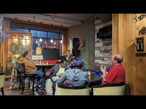 Chowin' Down at Stoneroads in Hamilton, Ontario | Nachos | Food Review